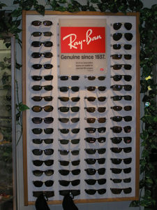 Rayban frame display